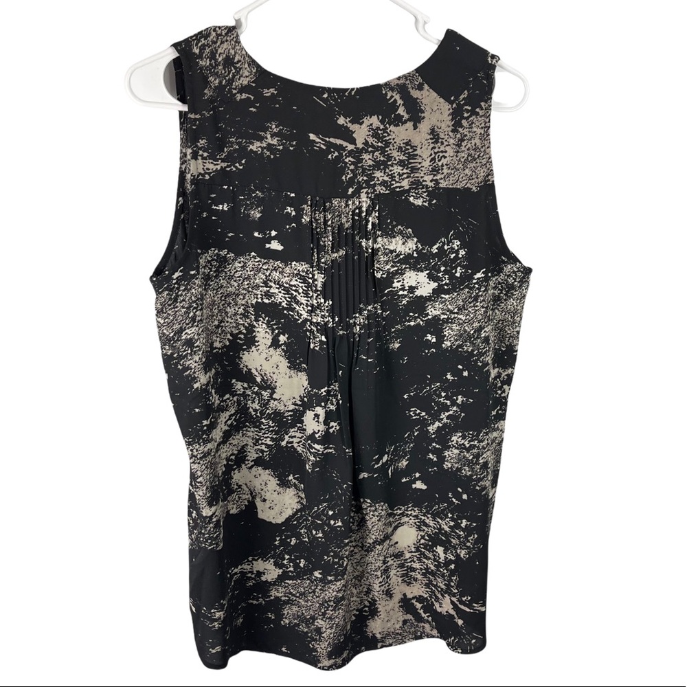 NWT TAHARI splatter print sleeveless blouse black cream - Picture 4 of 6